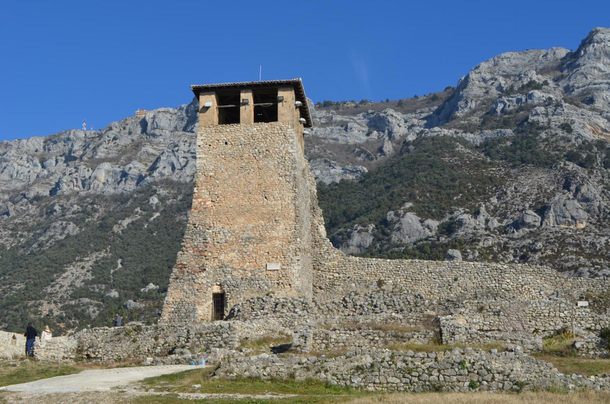 The House Of Dollma , Inside Kruja Castle Hotel Luaran gambar